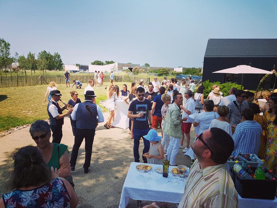 Ce dimanche 30 juin, le groupe ONLY NEW JAZZ BAND était en formule Duo à La Salorge à Olonne -sur-Mer (85), pour le cocktail du mariage d'Emmanuelle et Victor !