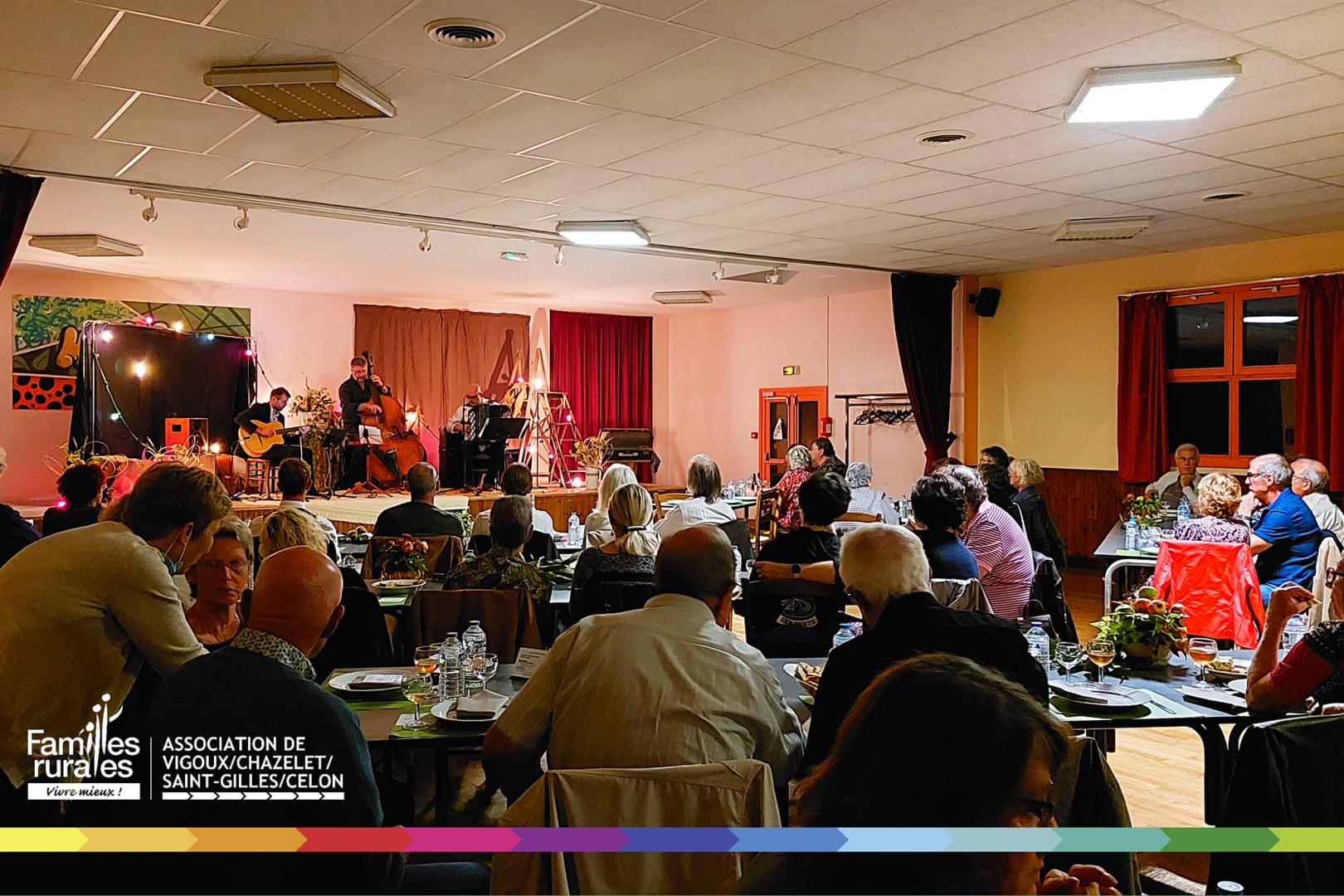 Samedi 25 septembre 2021, le groupe ANOUMAN SWING TRIO était à Vigoux (36) dans le cadre d'un Dïner-Concert Jazz. Merci à l'association d'actions sociales, culture et loisirs des communes de Vigoux Chazelet Saint-Gilles et Celon (36) !