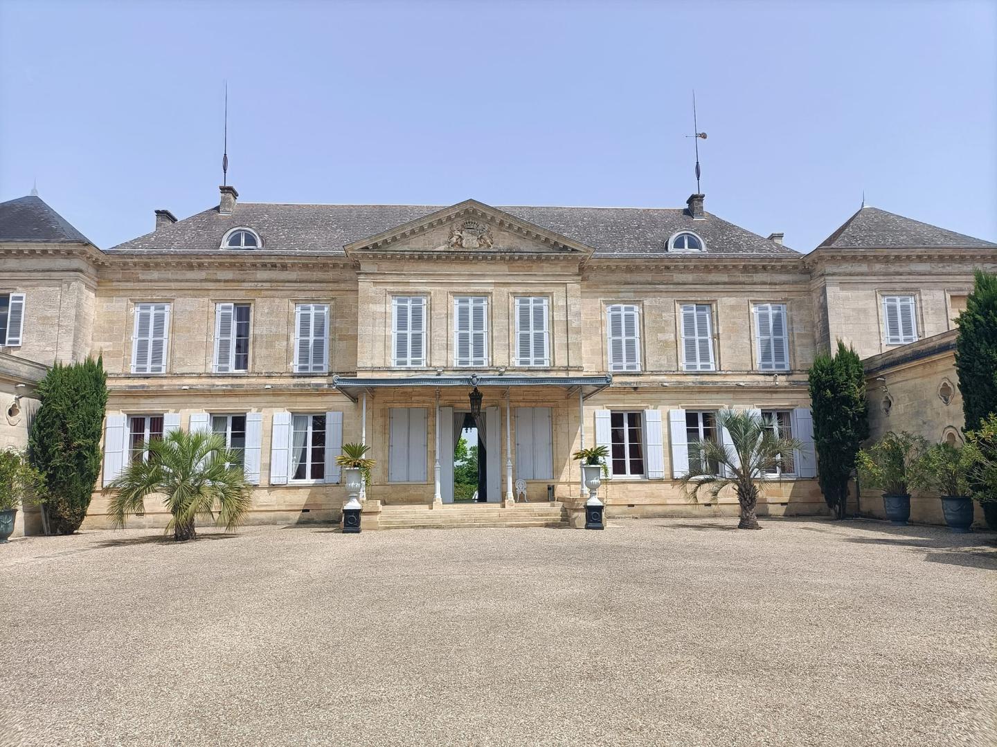 Samedi 21 mai 2022, le groupe ONLY NEW JAZZ BAND était en formule 4tet au Château de Peyronnet à St-Louis-de-Montferrand (33), pour l'animation du mariage d'Emilie et Jean-Charles !